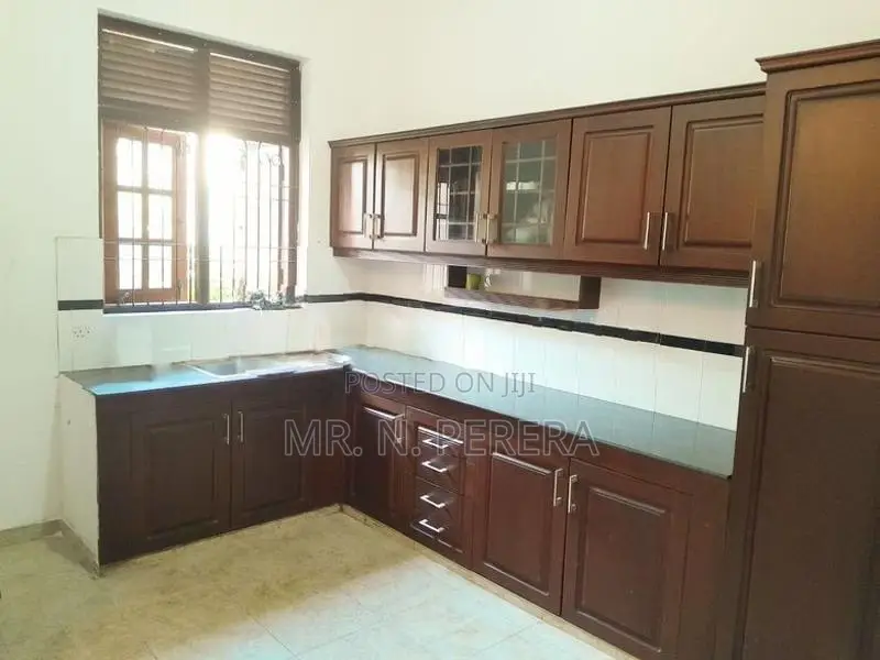First Floor for Rent at Mount Lavinia - 𝐌𝐑𝐄 𝟏𝟑𝟖