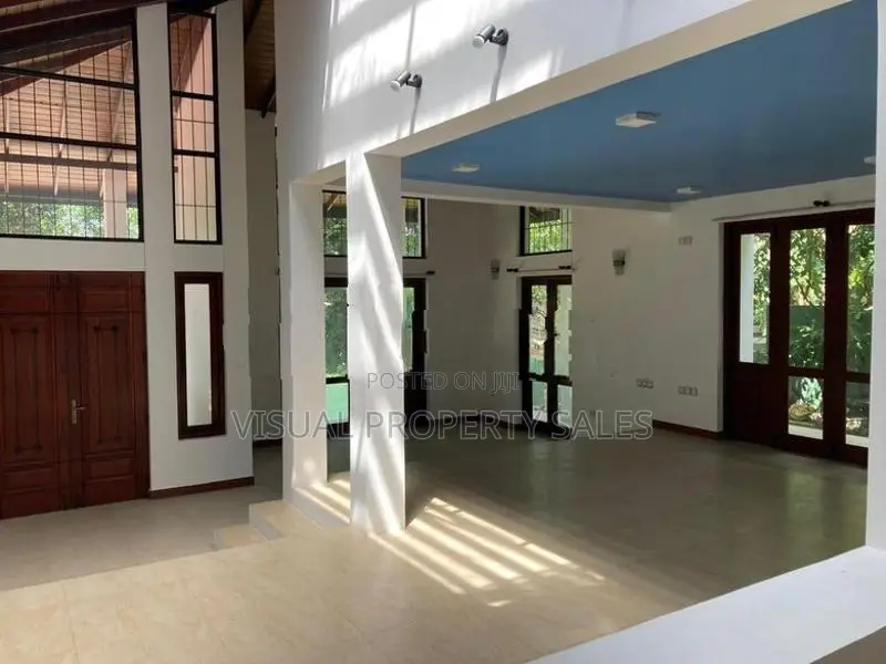 HOUSE FOR SALE IN KANDY