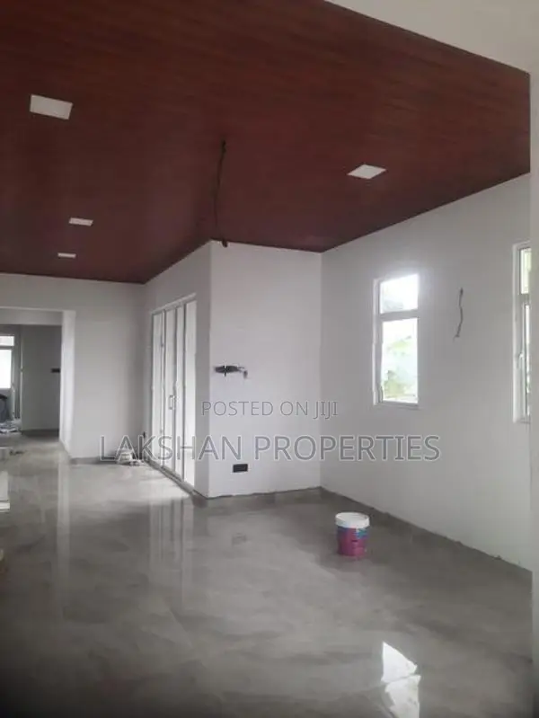 House For Rent In Boralesgamuwa Lake Road