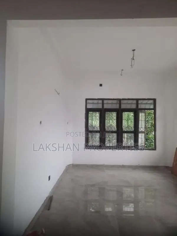 House For Rent In Boralesgamuwa Lake Road