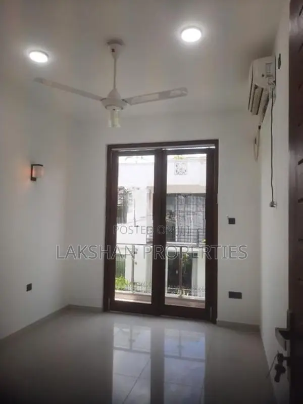 Two Story House For Rent In Boralesgamuwa Lake Road