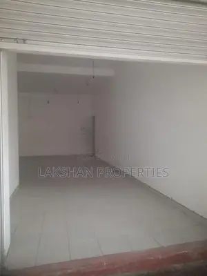 Shop For Rent In Boralesgamuwa Lake Road