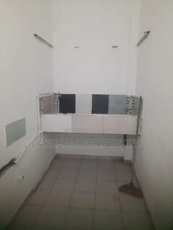Shop For Rent In Boralesgamuwa Lake Road