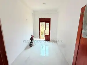 (SH1563) House for Sale in Kalalgoda, Thalawathugoda
