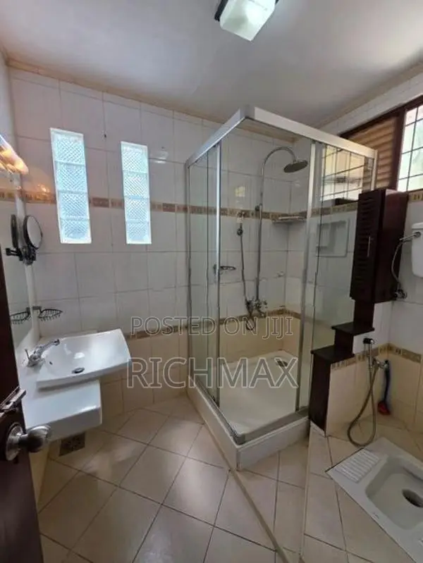 two storied house for rent in Dehiwela