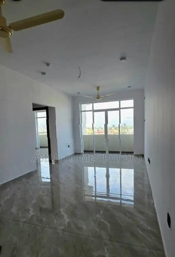 1200 Sq.Ft 3 BHK 2 Bath Apartment for Sale in Wellawatte