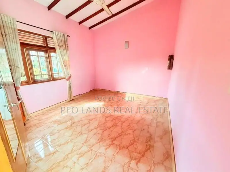 (SH1566) Three Storey House for Sale in Battaramulla Thalangama