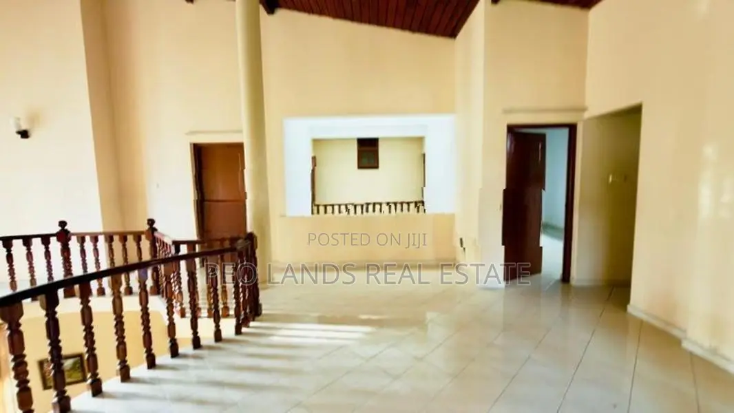 (SH1443) Two Storey House for Sale in Battaramulla