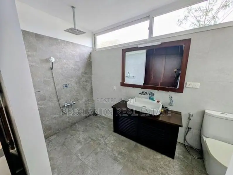 (SH1298) Multi Storey House with 100 Perch Land for Sale in Rajagiriya