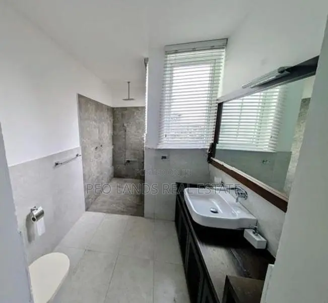 (SH1298) Multi Storey House with 100 Perch Land for Sale in Rajagiriya