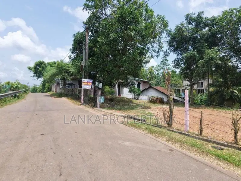 Prime Residential Land for sale near Kadawatha Town