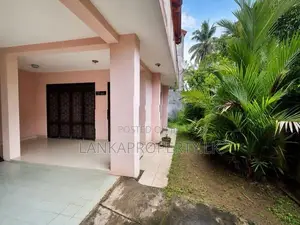 Two Storeyed House for Sale in Wijayarama Road, Gampaha