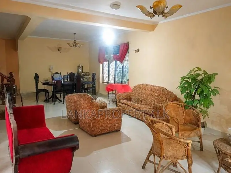 Two Storeyed House for Sale in Wijayarama Road, Gampaha