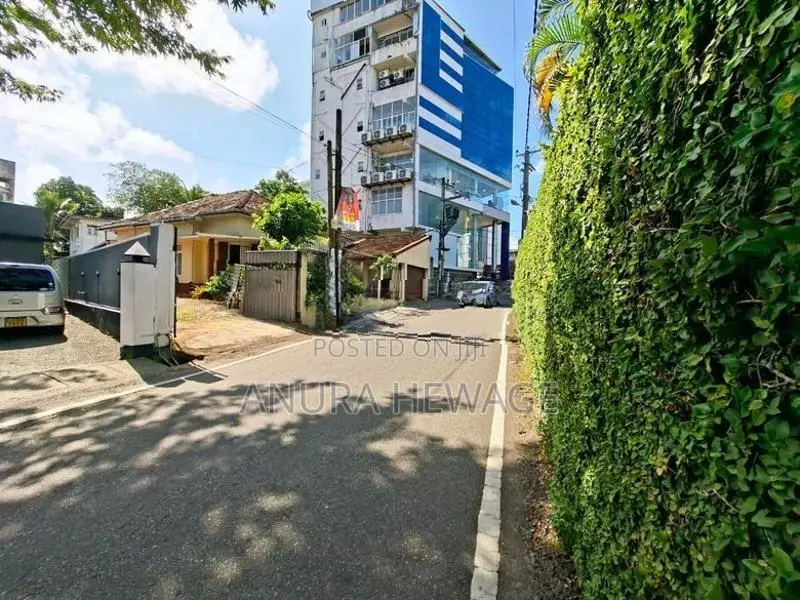 Land for Sale very Close to Nugegoda Junction. (ID : NUGE003)