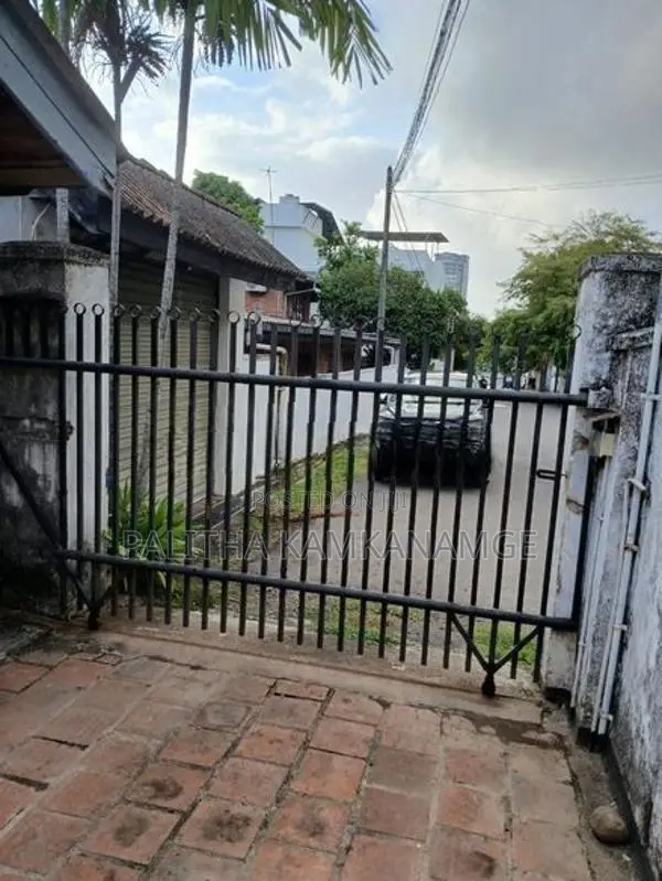 House for Sale in Colombo 05