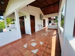 ( YS-1113) Valuable Three Storey House Sale in Nugegoda