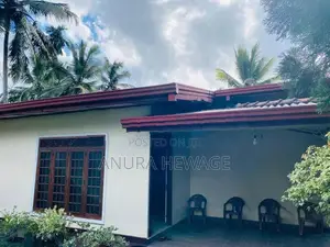 අතුරුගිරිය, ගල්වරුසාව පාරේ පිහිටි නිවසක් විකිණීමට ඇත. (ID : ATHU043S)