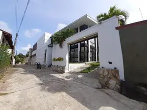 Foreign Architect-Designed Luxury House for Sale – Battaramulla