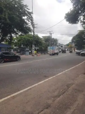 Building For Sale In Boralesgamuwa බෙල්ලන්විල