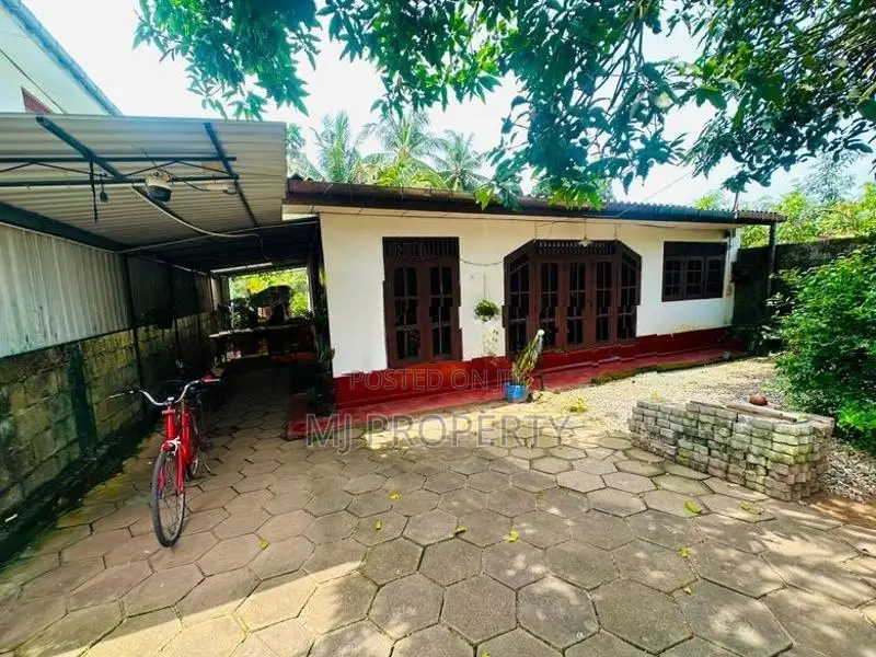 ( YS-1114) Valuable Single Storey House Sale in Kottawa