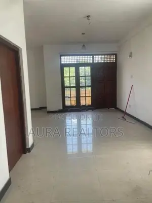 6 Bedrooms House for Sale in Dehiwala Robert Road (p-111)