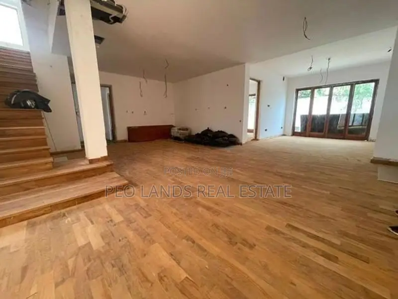 (SH1574) Luxury House for Sale in Sri Subuthipura, Battaramulla