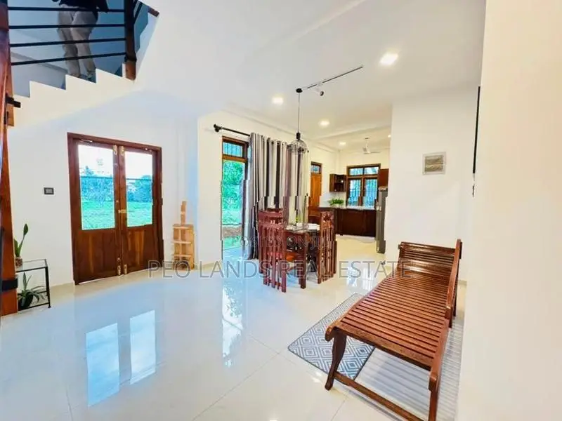 (AR99) Fully Furnished Modern Villa for Renny in Makumbura