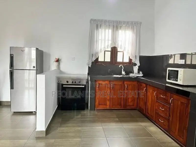 (AAR244) Fully Furnished 3 Bedroom Apartment for Rent in Kottawa