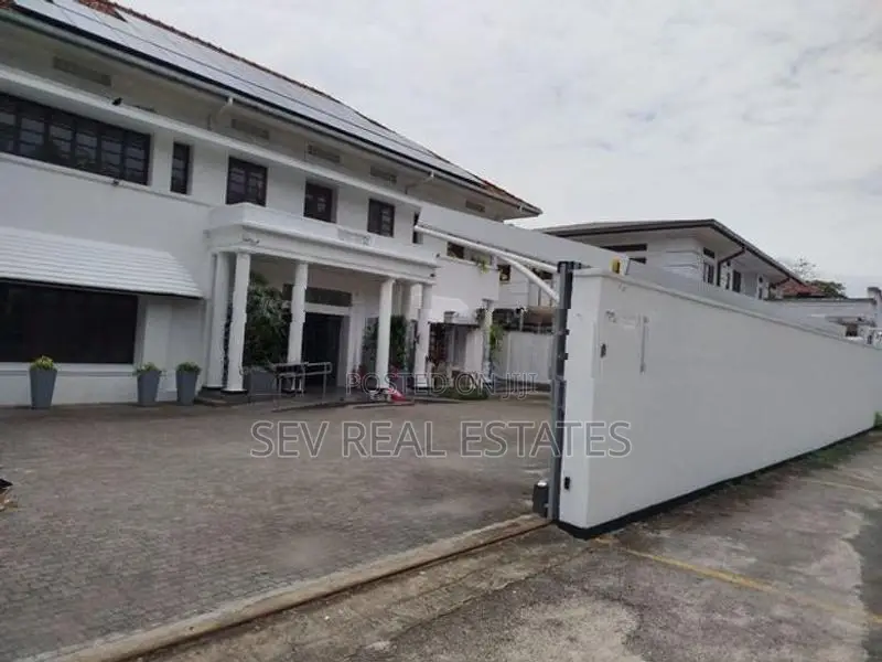Colombo 7 - Commercial Building for Rent 15,000Sq