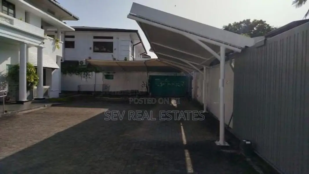 Colombo 7 - Commercial Building for Rent 15,000Sq