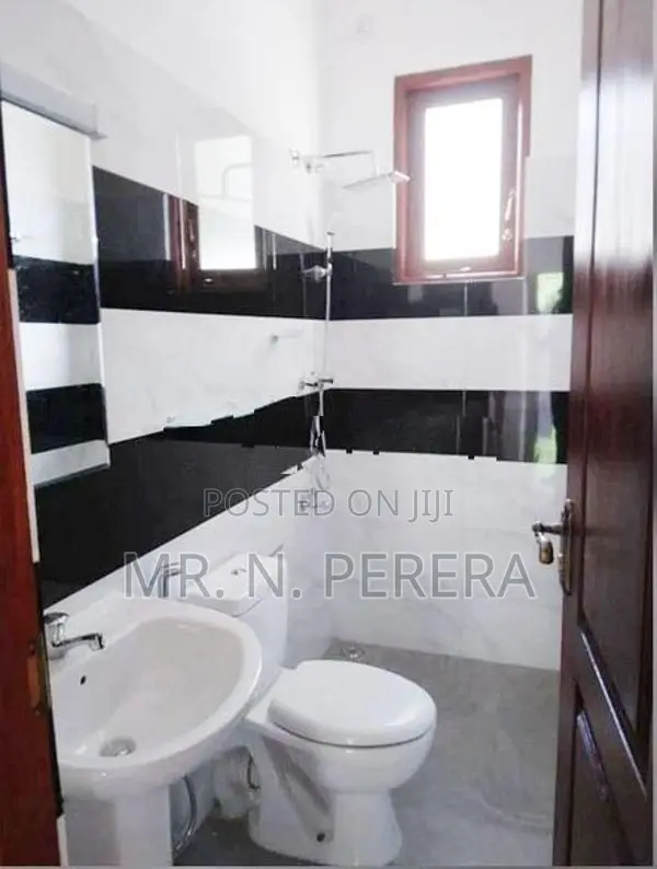 Second Floor for Rent at Kalubowila 𝐍𝐑𝐄 𝟕𝟔