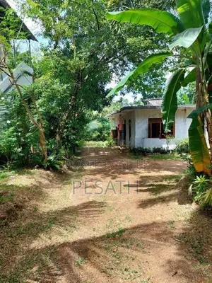 Land For Sale Including Single Story House Athurugiriya