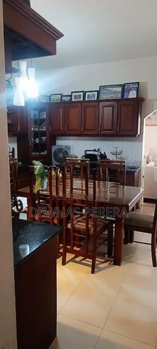 Any proposed /2 story house /building kapuwatta city kapuwathha ja ela