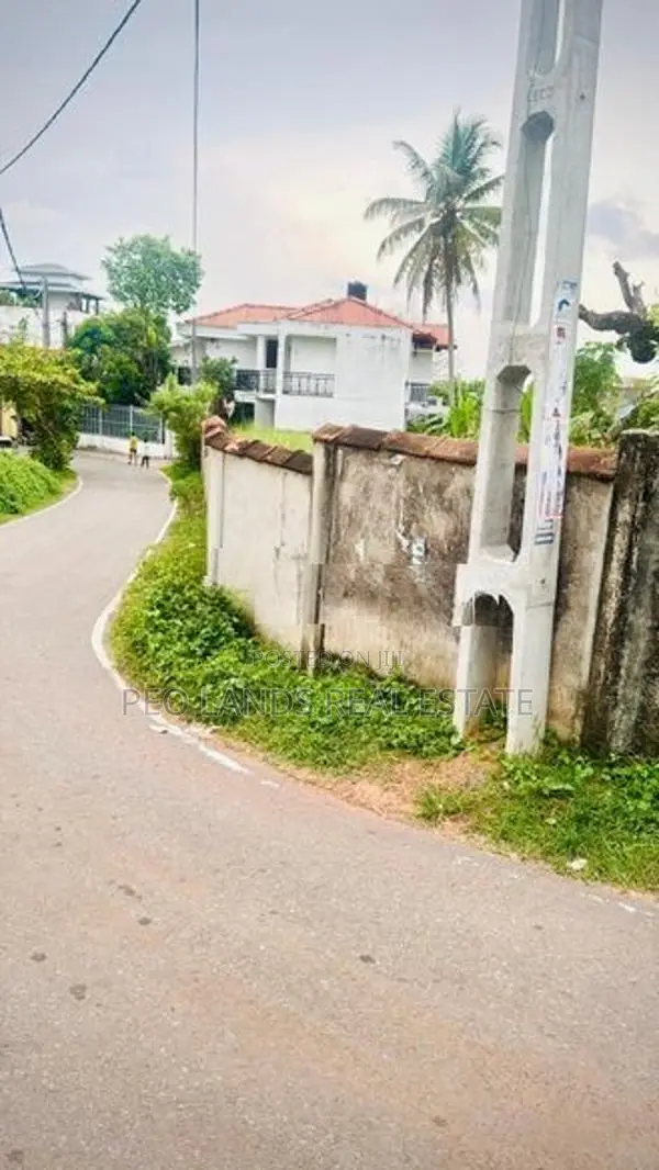 (SL953) 14.15 Perch Land for Sale in Pita Kotte