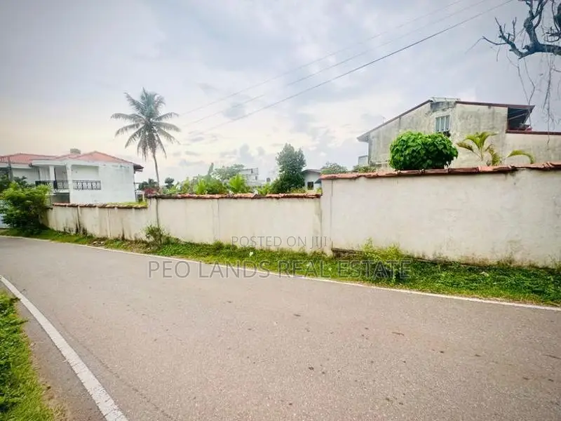 (SL953) 14.15 Perch Land for Sale in Pita Kotte