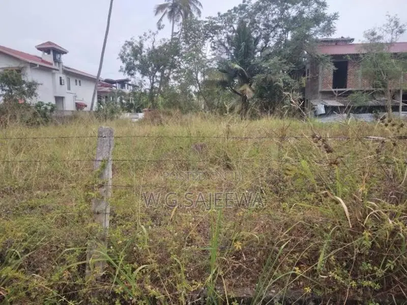 13.5 Perch Land for Sale Silvering Park Kandawala