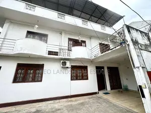 (SH1296) Three Storey House for Sale in Rajagiriya