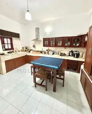(SH1296) Three Storey House for Sale in Rajagiriya