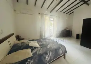 Upper floor for rent in Nugegoda
