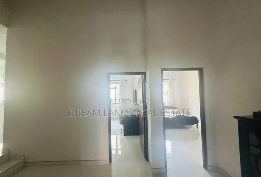 Upper floor for rent in Nugegoda