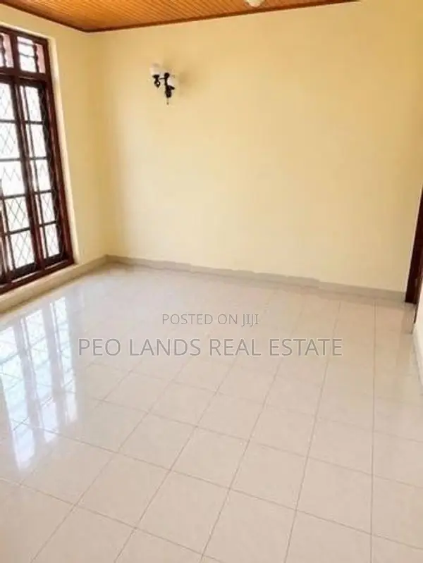(AL251) 20 Perch Land with Two Storey House for Sale in Homagama