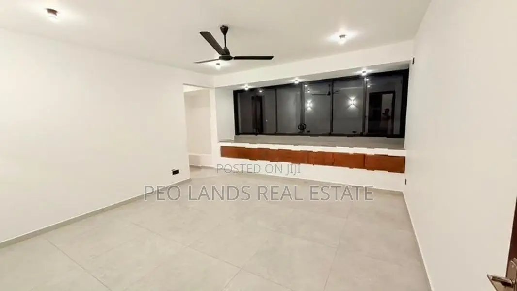 (SH1415) Two Storey Luxury House for Sale in Thalahena
