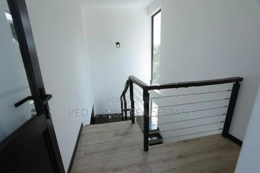 (AH254) Two Story Fully Furnished House for Sale in Kahatuduwa