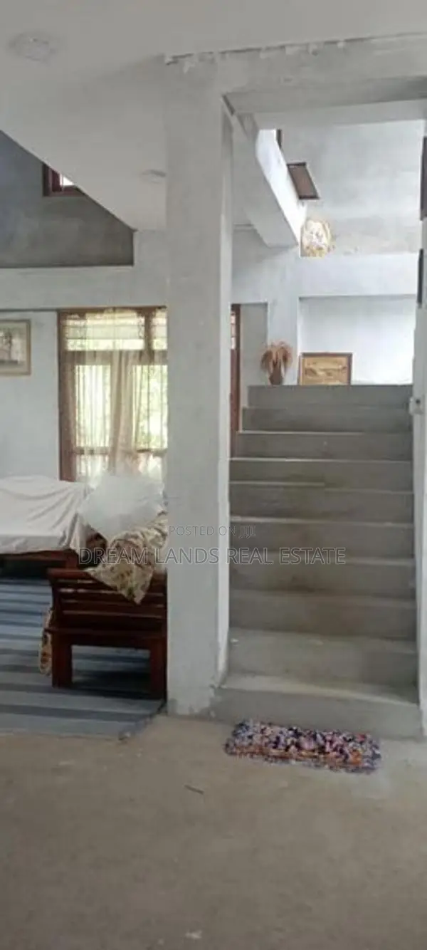 Two story newly built house for sale Bandaragama