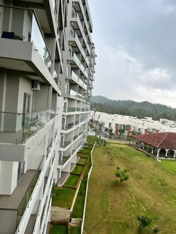 Apartment For Sale in Canterbury Golf Piliyandala [ 2262C ]