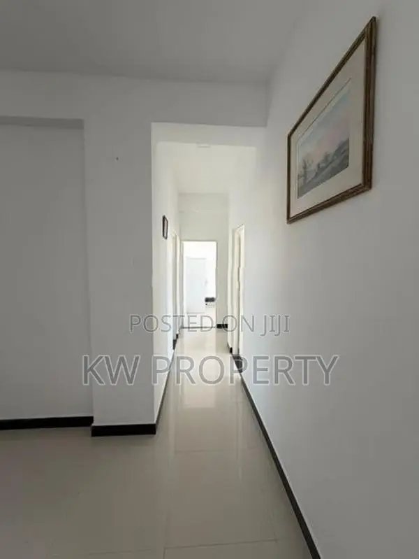 Fully Furnished apartment for sale in Mount Lavinia