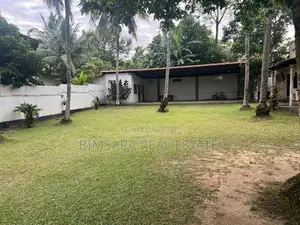 50 Perch Land in Akuregoda – Prime |sl14861