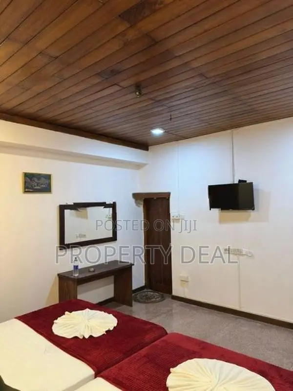 13 BR Hotel for Rent in Colombo 08 – PDC140