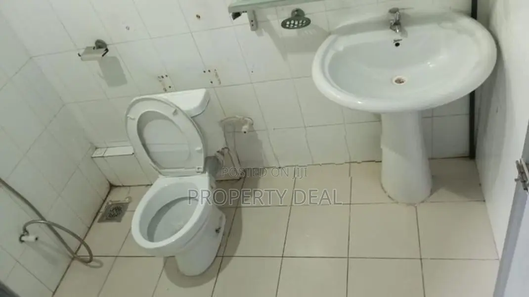 11 BR Furnished Property for Rent in Dehiwala – PDC143