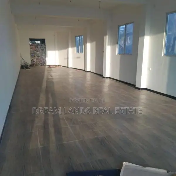 COMMERCIAL BUILDING FOR RENT IN JA-ELA (SP1314)